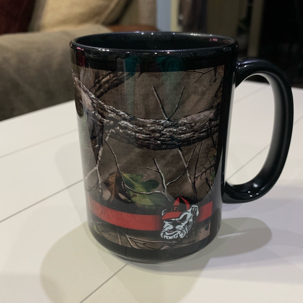 Georgia Bulldogs - Camo Mug - NEW in Box